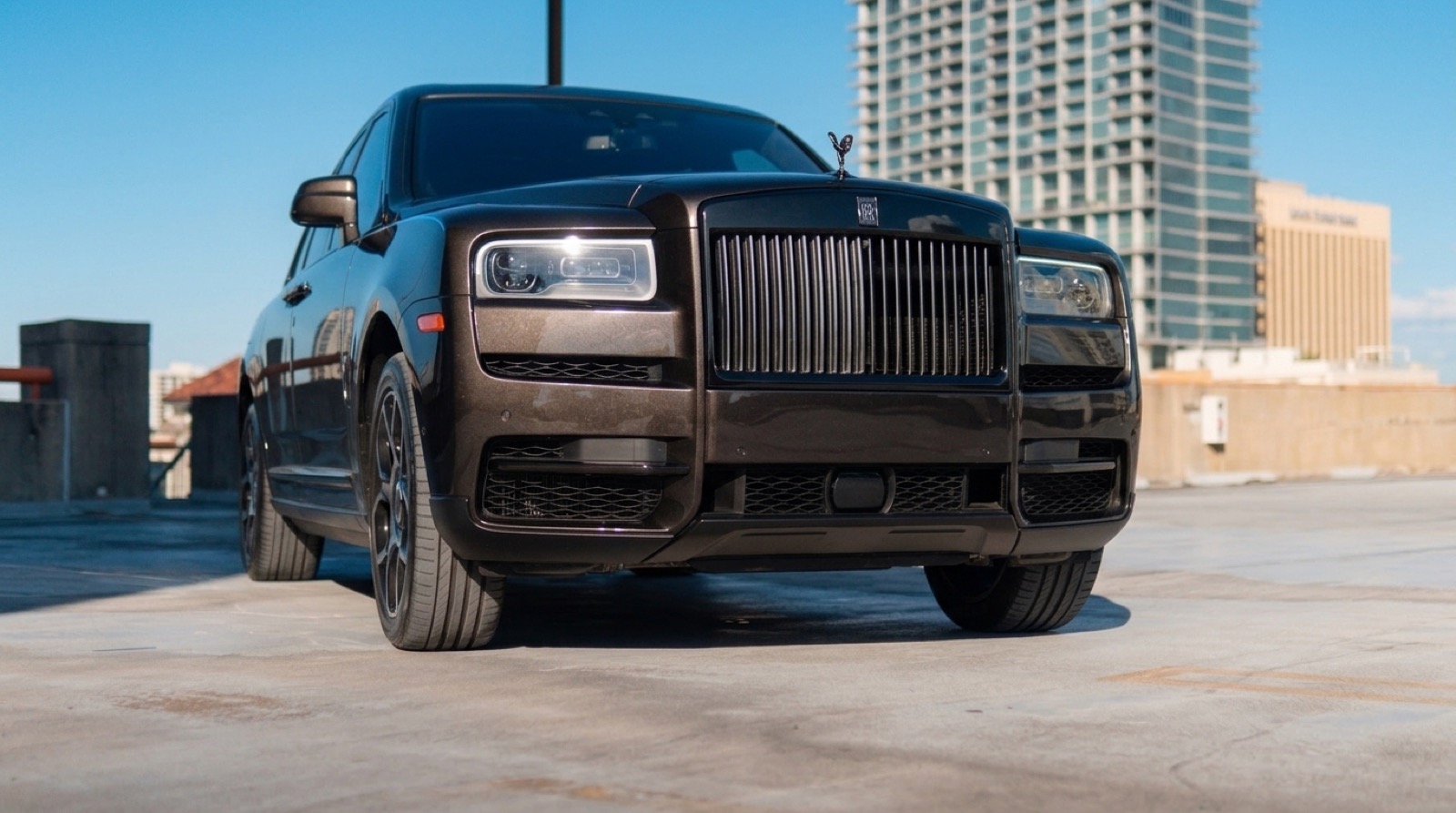 Rolls-Royce Cullinan Black Badge thumbnail 4